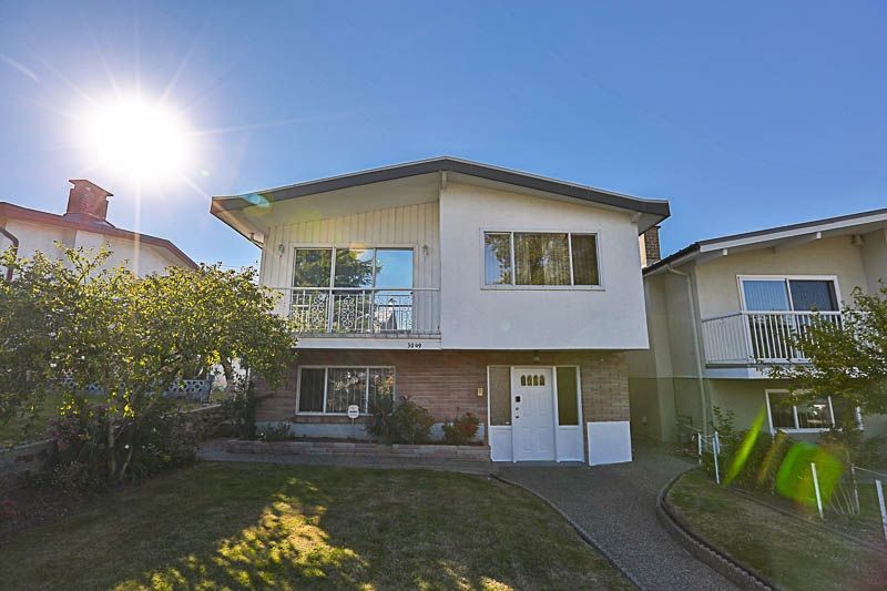 I have sold a property at 3049 RENFREW ST in Vancouver
